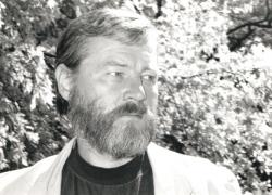 Csiki László