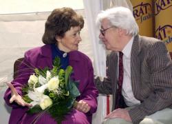 Szabó Magda és Sütő András 2001 májusában a debreceni könyvhéten
