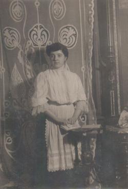 Édesanyja, Alfay Ilona