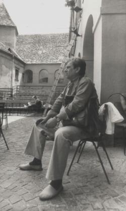 Kőszegen, a Várszínház udvarán (1982)